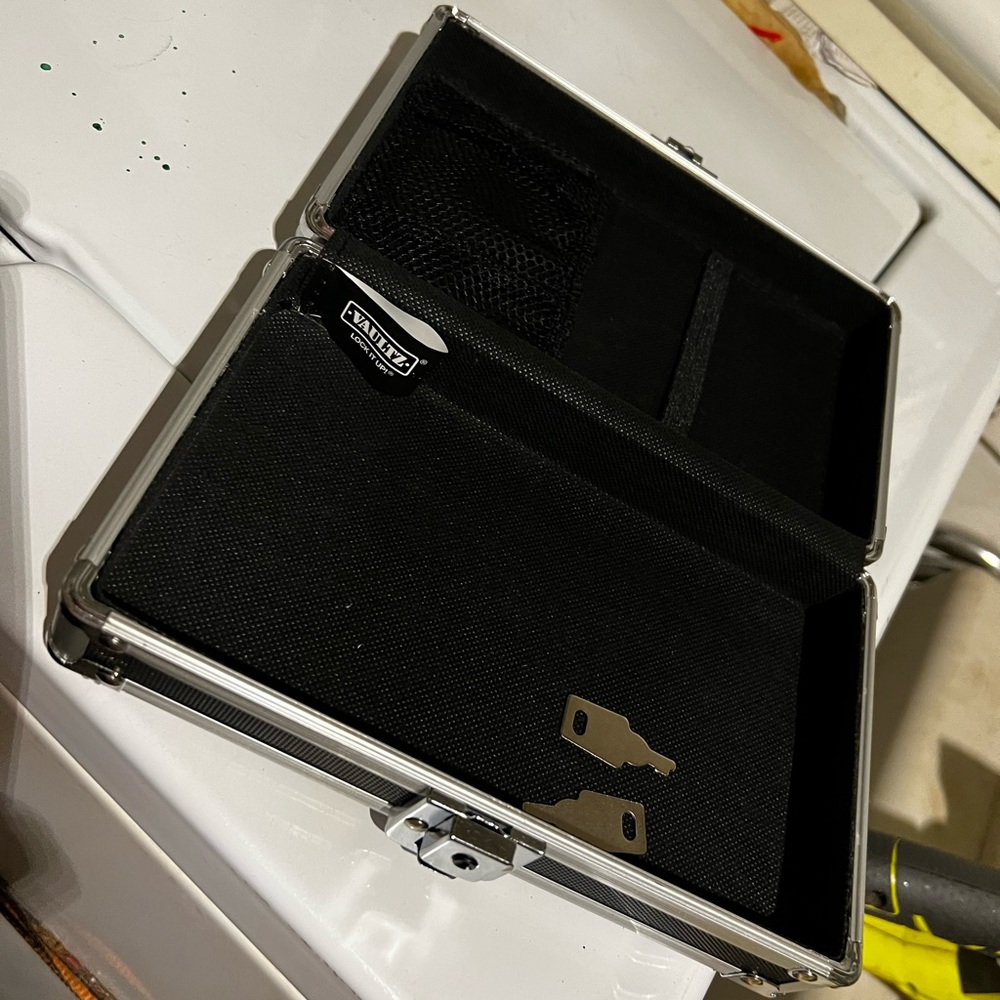 Lock box - Picture 2 of 4